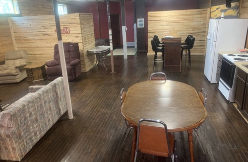 Claire City Cabin | Red Side Inn Lodge