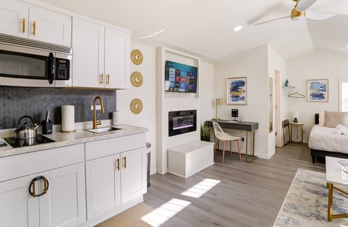 Concord House | Reduced Pricing / Tiny Chic House / 5 min. from Downtown Concord / Small Dogs OK / Fire pit / Gazebo