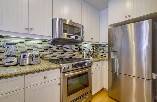Mission Beach House | REDUCED RATES- BOOK NOW! BELMONT BEACH HOUSE - Mission Beach