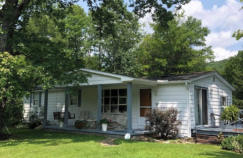 Byrnedale House | Reduced to $90.00 March-July week days