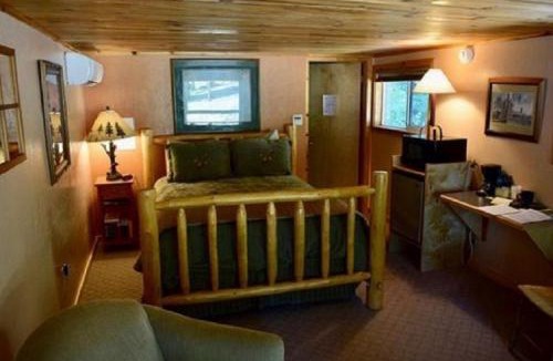 Kooskia Hotel | Reflections Inn