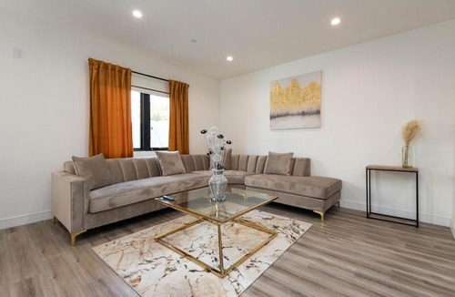 Glendale Apartment | Regency Modern Apartments