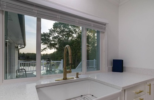 Huntcliff House | Relax at The McMansion On The Lake | Fort Jackson and USC