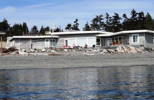 Coupeville House | Relax at Water's Edge - Amazing, Beach Home - Low winter rates Dec - Apr