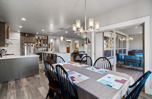 Coeur d'Alene House | Relax. Disconnect. Enjoy. Easy access to everything yet quiet and truly unique.