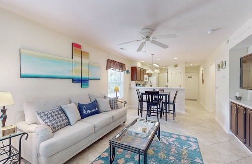 Longs Condo | Relax in style at Longs Cozy Haven: your comfortable, accessible retreat