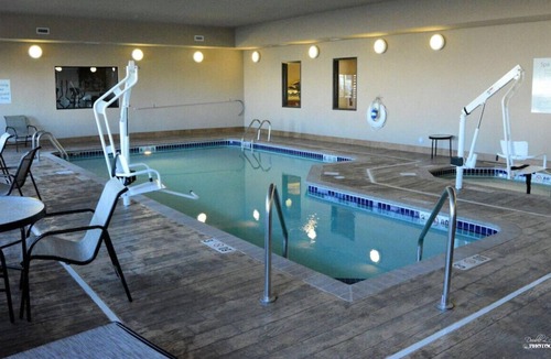 Glendive House | Relax in Style in a Fantastic Retreat -S