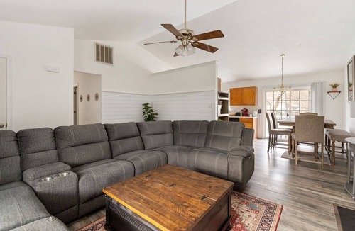 Glen Allen House | Relaxing 3-Bed House with Deck & Yard in Glen Allen