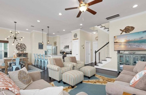 Galveston House | Relaxing 4BR Beachside Home with Hot Tub | Pet Friendly