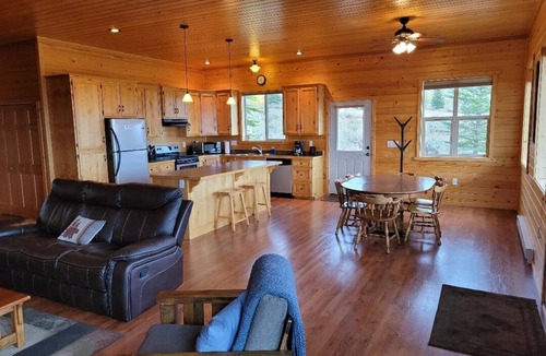 Island Park House | Relaxing 5-star Yellowstone getaway; convenient location; Wow 360° views