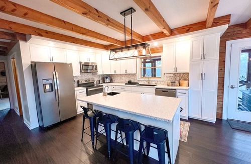 Burlington Cabin | Relaxing family friendly cabin that lets you escape and enjoy nature