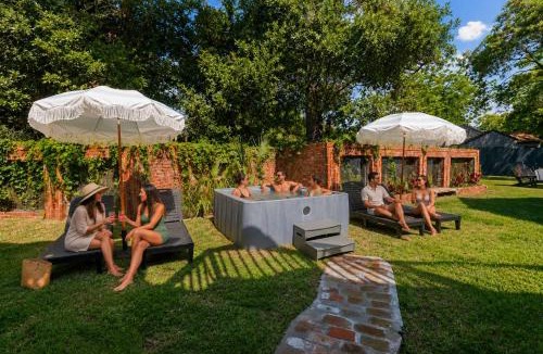 Lakeview  Jefferson County House | Relaxing Getaway with Private Hot Tub 7 Br 4 bath