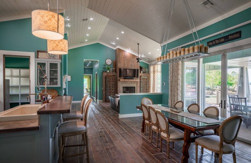 Grove House | Relaxing Lakefront property located on Beautiful Grand Lake of the Cherokees!