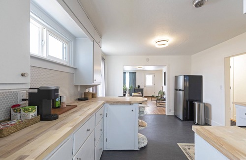 Franklin to the Fort House | Remodeled Historic Central Missoula Home - 5 mins to Downtown