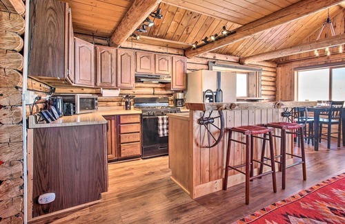 Wolf Creek Cabin | Remote Wolf Creek Cabin - Wide Open Spaces!