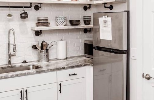 University District Apartment | Renovated 2story (9C) OSU/Central ❤Near EVERYTHING