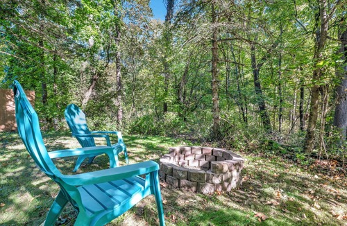 Berea House | Renovated Retreat: King Bed - Fire Pit - Metroparks Accessn