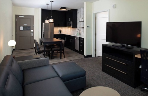 Greenacres Hotel | Residence Inn by Marriott Bakersfield West