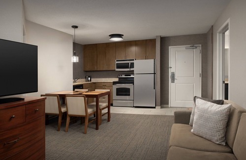 Greensboro Hotel | Residence Inn by Marriott Greensboro Airport