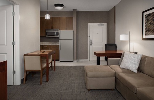 Greensboro Hotel | Residence Inn by Marriott Greensboro Airport