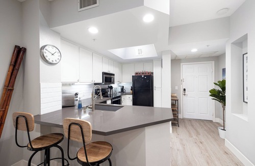 Bankers Hill Apartment | Resort like amenities, just one block from Balboa Park