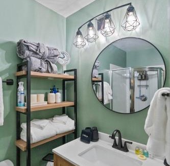 Historic District Apartment | Resort Studio Suite in Prime Breck Location with Free Parking, Hot Tubs, Sauna & Gym