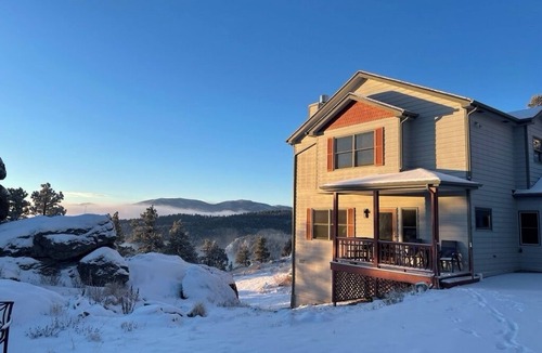 Glacier View Meadows House | Restful 3 Bedroom Mountain Retreat Bordering National Forest, 31+ day stays