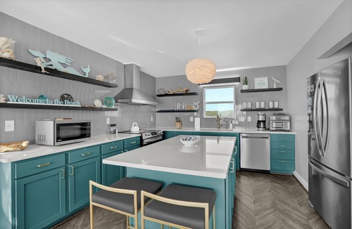 North Topsail Beach House | Resting Beach Face: Luxury Modern Dog-Friendly Oceanfront House - 3bd 2.5ba