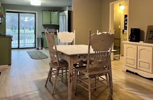 Berlin Center House | Retreat on Lake Milton 2 bed