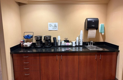 Sidney Hotel | Richland Inn & Suites
