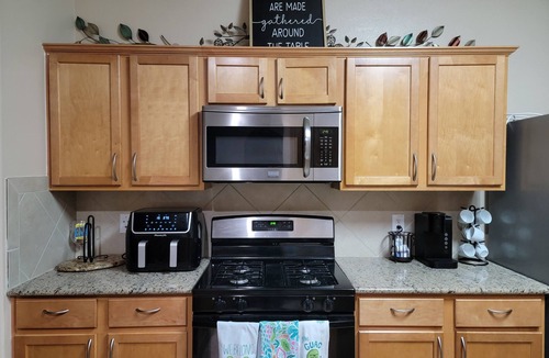 Clodine House | Richmond Retreat 1 story w/backyard patio and playset near 99& Westpark Tollway