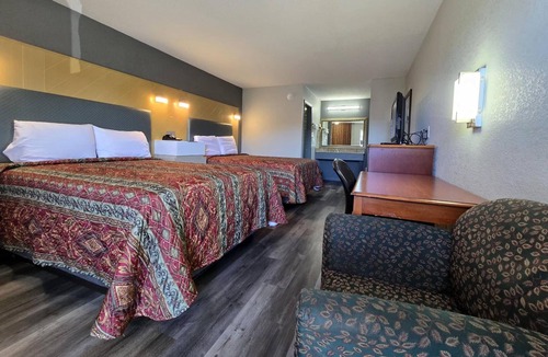 North Chesterfield Hotel | Richmond Room w/Free Onsite Parking! | Near Virginia Museum of Fine Arts