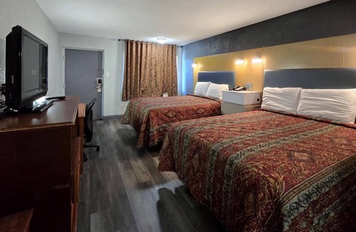 North Chesterfield Hotel | Richmond Room w/Free Onsite Parking! | Near Virginia Museum of Fine Arts