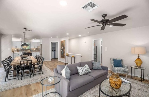 Stonewall House | Rio Ranchito, Hot tub, River Front!