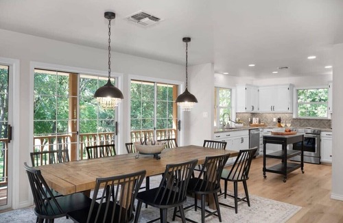Stonewall House | Rio Ranchito, Hot tub, River Front!