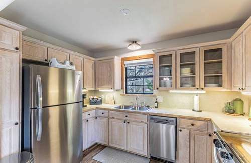 McGregor Cottage | River Access, Starlink, Fire Pit, W/D, Monthly Discount, Peaceful