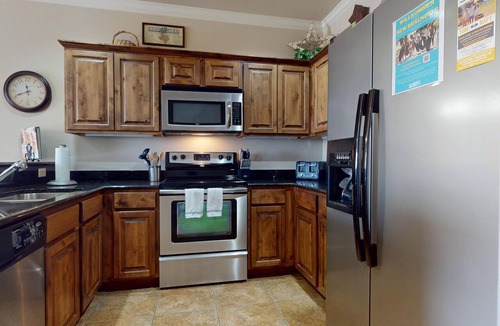 Gruene Condo | River City Resorts: VG 103: Condo Overlooking the Guadalupe, Free Tubes!