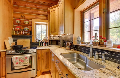 Cascade Cabin | 'River Front Ranch' Montana Retreat: Fishing Haven