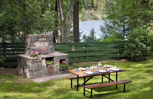 West Glacier House | RIVER HAUS: Glacier National Park's Iconic Home — The CLOSEST House to GNP
