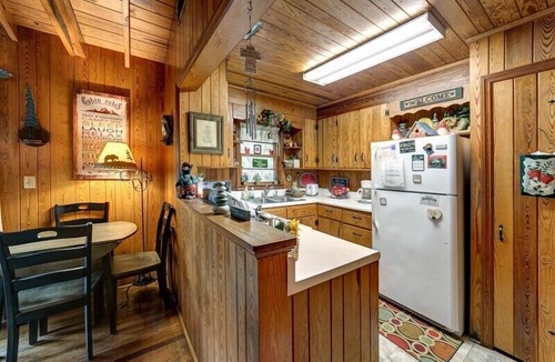 Helen Cabin | River Haus - Riverfront cabin on the Chattahoochee