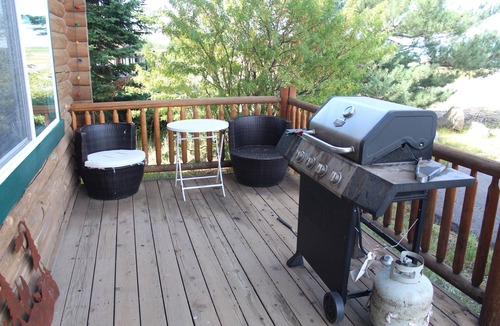 Last Chance Cabin | River Lodge Family Cabin - Unwind by nature's beauty!