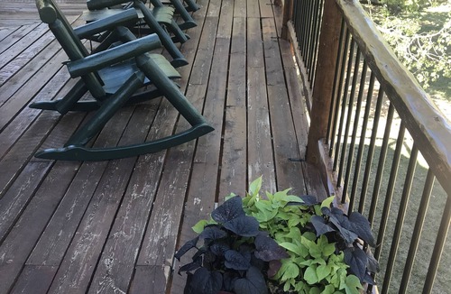 Woods Landing-Jelm Cabin | River's Edge Cabin - Newly Remodeled - On the Big Laramie River