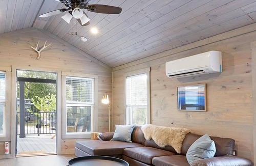 Arden Ski Chalet | River View Cabin .