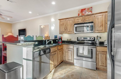 Gruene Condo | River view condo with a pool, washer/dryer, central AC - snowbirds welcome