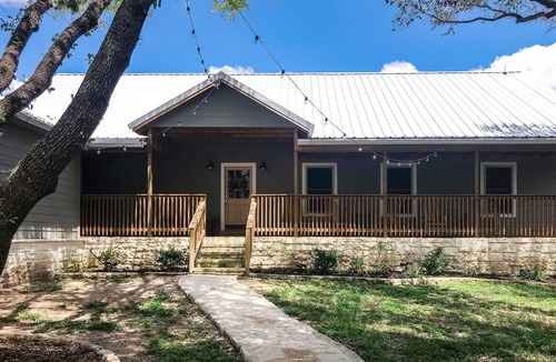Wimberley House | Riverfront family home with large yard, gas grill & outdoor dining area