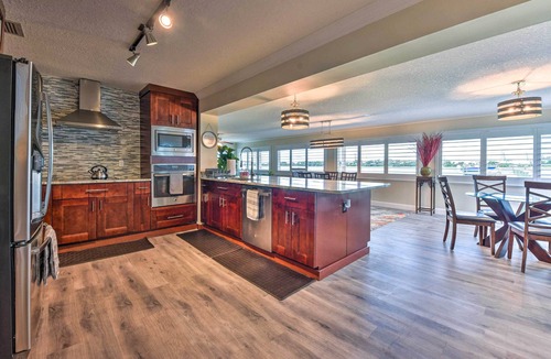 Brown Island House | Riverfront Home w/Dock & Deck, Pets Welcome!