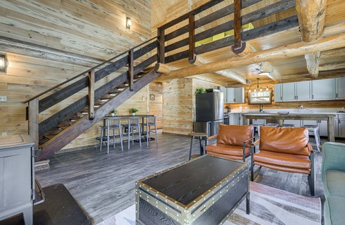 Beaverhead County Cabin | Riverfront Montana Log Cabin w/Mountain Views!