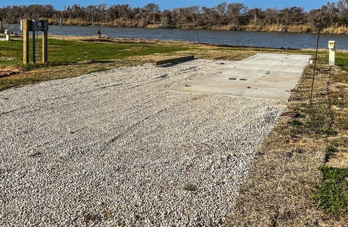 Matagorda RV Rental | Riverfront RV Spot #2