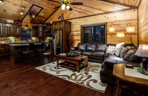 Octavia Cabin | Rivers Bluff - Just The Two of Us Cabin - Private & Romantic Cabin for two