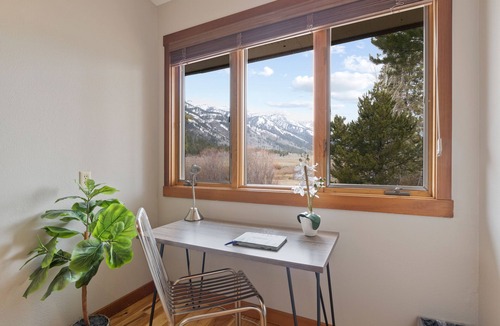 Moose Wilson Road Condo | RMR: Bearberry 3422 Condo in The Aspens/Wilson, WY